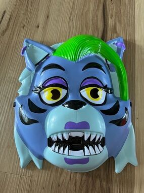 Rubies Costumes Five Nights At Freddy’s Roxanne Mask